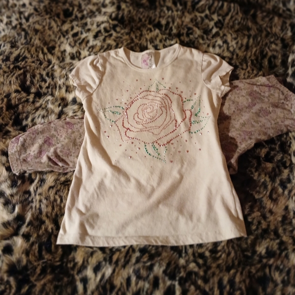 Knitworks Other - Knitworks Cream Tee with Rose Embellishment
